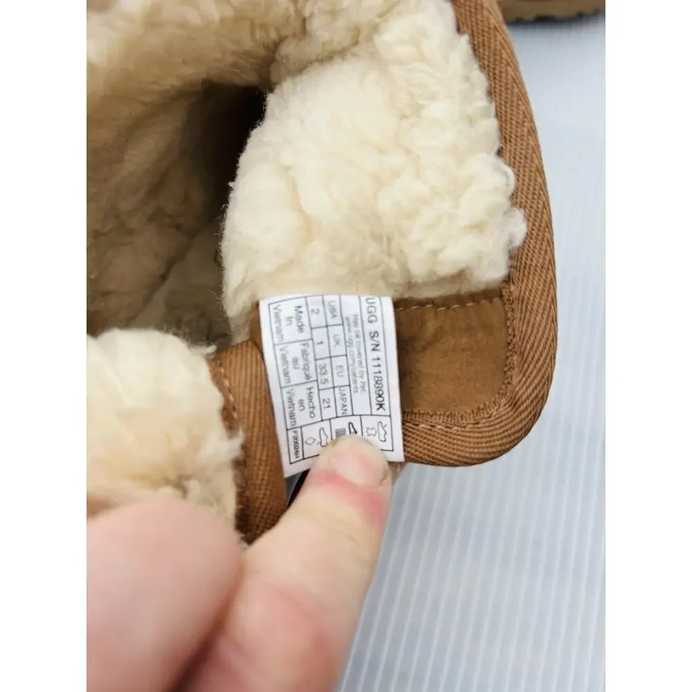 UGG Youth Jona Chestnut Suede Shearling Mini‎ Boots Size 2 Kids